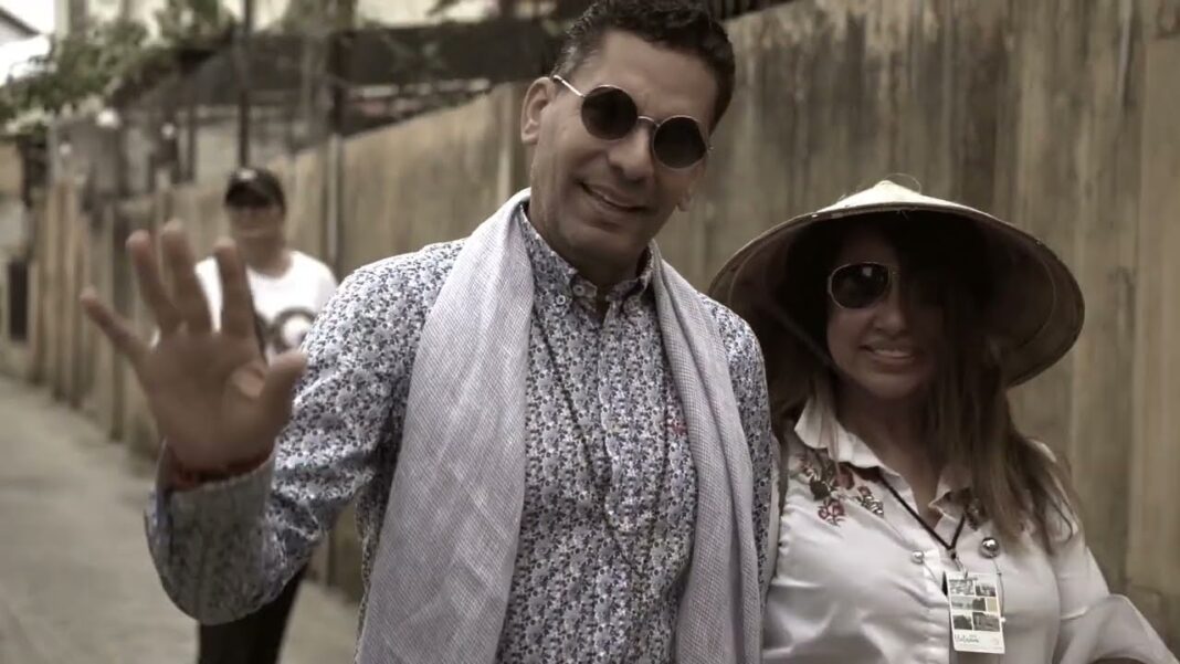 Viajando con Ismael en Cala Mundos Vietnam